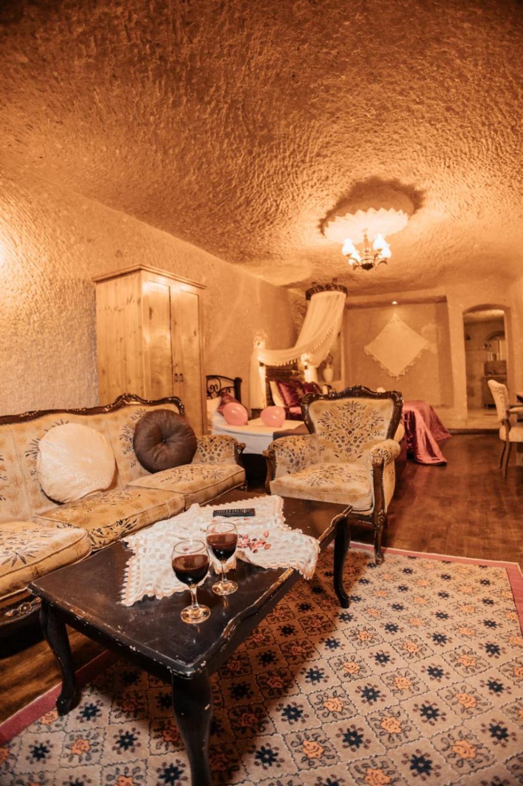 7 Oda Kapadokya Cave Hotel Ürgüp Exterior photo